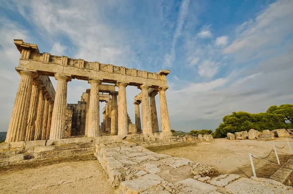 Храм Афаии, посвященный богине Афаии на греческом острове Айгина — стоковое фото