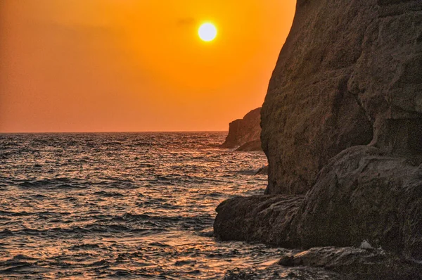 Sonnenuntergang am Strand von Matala auf Kreta — Stockfoto