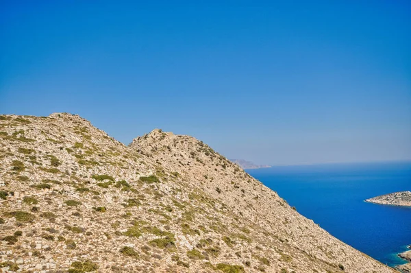 Ios adasında dağ ve deniz