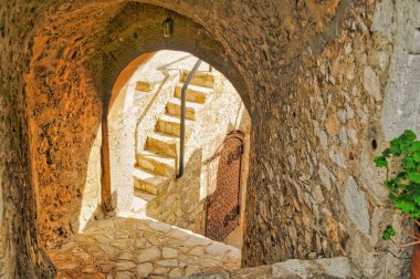 Bourtzi kalesi, Mora 'da küçük bir kasaba olan Yunanistan' ın Nafplio kentinde yer almaktadır.