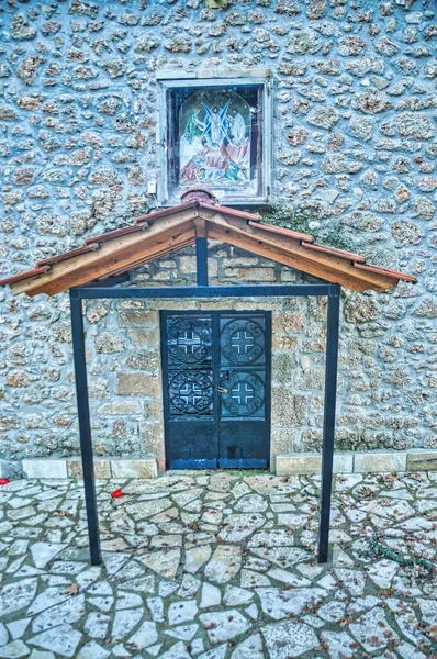 Trikala Korinthias Peloponeso Grecia Con Iglesia Ortodoxa Tradicional — Foto de Stock