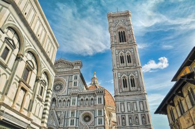 İtalya Floransa 'da Santa Maria del Fiore Katedrali ve Piazza Duomo