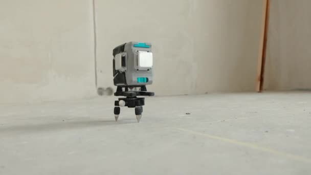 Laser Level Construction Finishing Work Room Laser Building Level Green — 图库视频影像