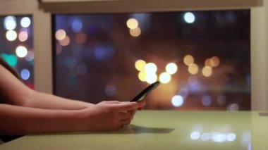 İletişim çevrimiçi. Toplantı için bekliyorum.