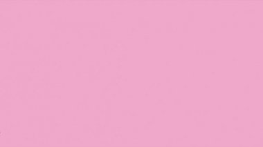 Çilekli turta. Bir dilimi bütün bir pastadan ayırmak. Bir pastane reklamı.