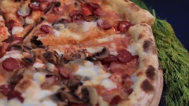 Pizza Langzame Beweging Sluiten — Stockvideo