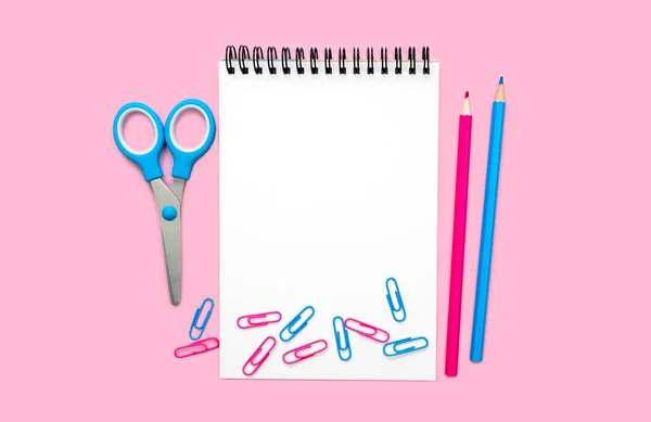 Mockup Notebook School Stationery Pink Background Back School Flatlay Composition —  Fotos de Stock