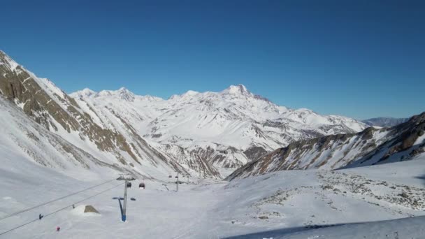 4K格鲁吉亚的滑雪电梯真漂亮 — 图库视频影像