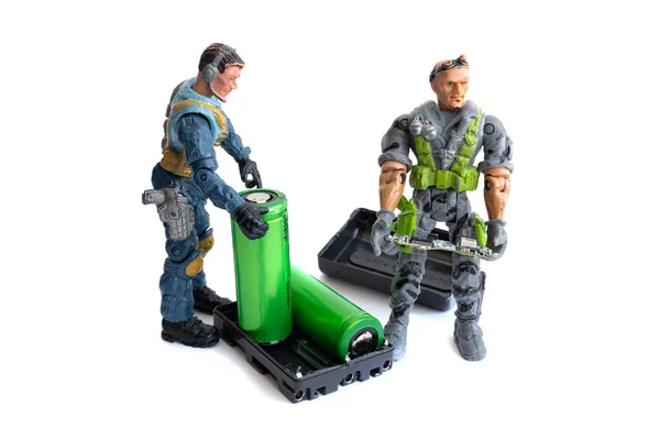 Güç kaynağının iç yapısı kamera ve diğer ev aletleri için batarya beyaz arka planda izole edilmiştir..