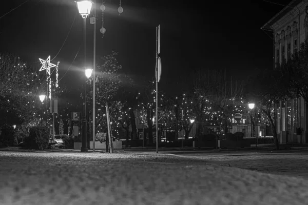 Gece şehir sokak ışıkları