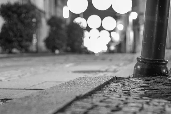 Mistery Caddesi 'nde, eski kasabada, Gece' de