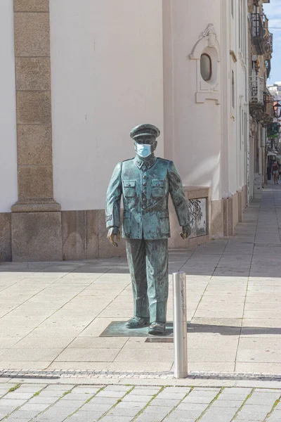  Portekiz Povoa de Varzim 'de Maskeli Heykel