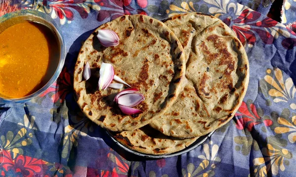 Gujarati Tradycyjne Sorgo Żywności Roti Lub Perłowy Proso Płaski Chleb — Zdjęcie stockowe