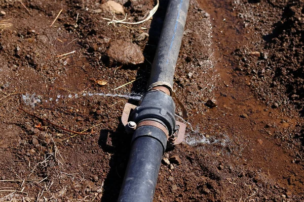 Water Dripping Leaky Pipe Farm Land Water Flows Rusty Pipe — Stock Photo, Image