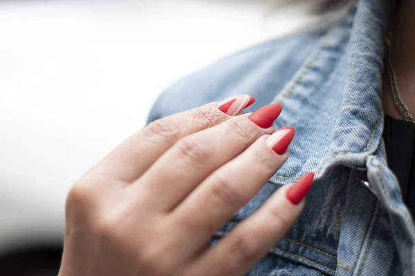 Beautiful Well Groomed Female Hands Bright Red Polish Long Nails — Stockfoto