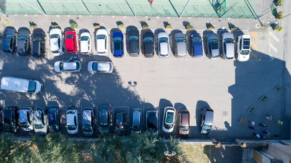 Parkoló Légi Drónra Néző — Stock Fotó