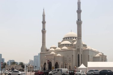 Sharjah şehir merkezindeki Al Noor camii, Birleşik Arap Emirlikleri