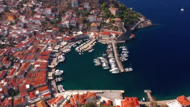 Marina on Hydra island in Greece, aerial video — Stock Video