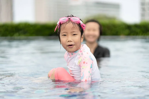 Asiatisch Mädchen Kind Und Sie Mutter Haben Genießen Mit Sommer — Stockfoto