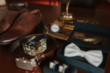 Damat Düğün aksesuarları