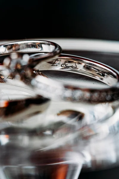 Gelin ve damat için alyans