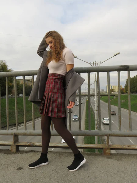 Young Beautiful Woman Blonde Hair Gray Wool Coat Crossing Bridge — Stock Photo, Image