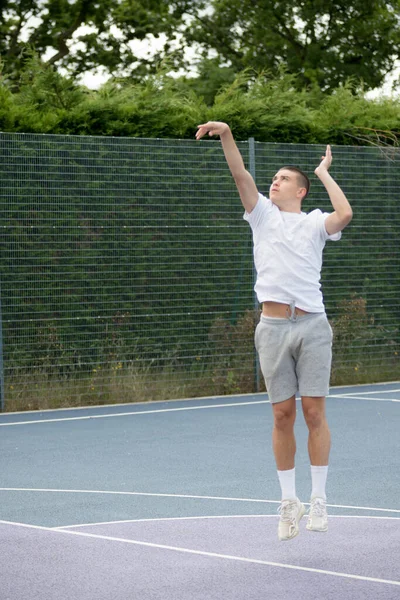 Nineteen Year Old Teenage Boy Shooting Hoop Basketball Court Public — Photo