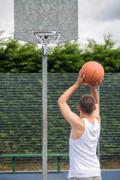 Nineteen Year Old Teenage Boy Shooting Hoop Basketball Court Public — 스톡 사진