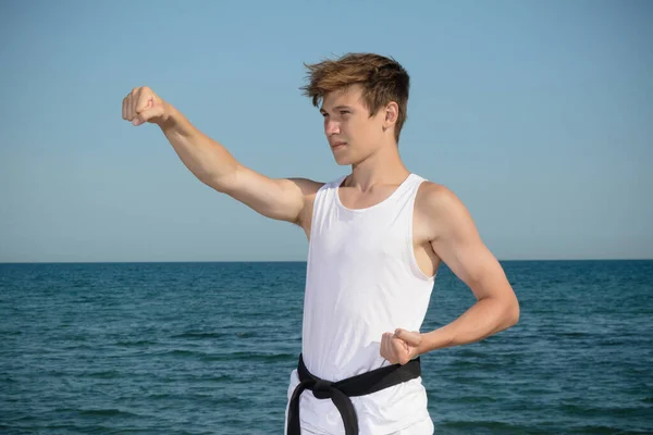 Year Old Teenage Black Belt Doing Karate Beach — Zdjęcie stockowe