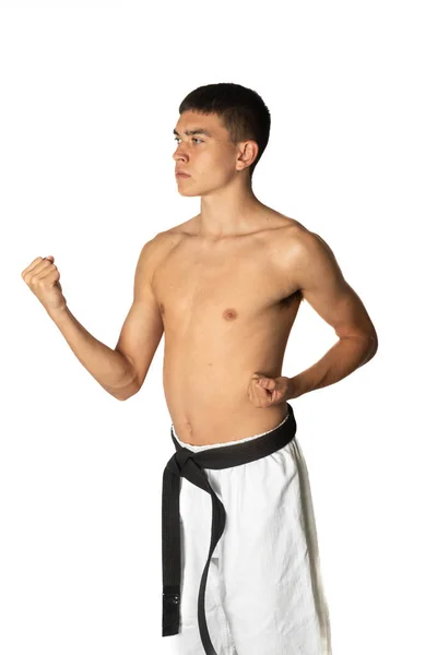 Anni Torso Nudo Che Pratica Blocco Del Corpo Karate — Foto Stock