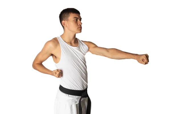 Ετών Εξασκώντας Μια Γροθιά Στο Στομάχι Karate — Φωτογραφία Αρχείου