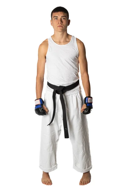 Letý Dospívající Karate Černý Pás Pózování Sobě Bojové Rukavice — Stock fotografie