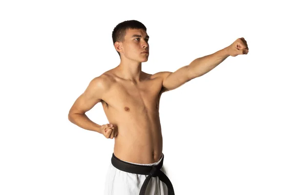 Shirtless Rok Starý Nacvičování Karate Hlava Punč — Stock fotografie