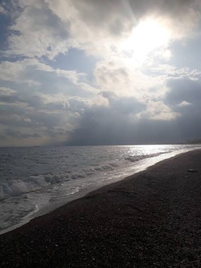 Güzel bir sahili olan bir sahil