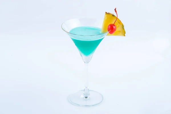 Hawaii Blu Con Pineappale Bevanda Estate Con Sfondo Bianco — Foto Stock