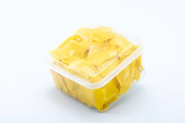 Tayland 'da en sevdiği atıştırmalık. Şeffaf kutuda kurumuş durian..