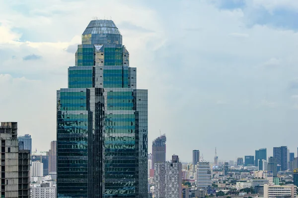 Close Tower Bluesky Bangkok — Stockfoto