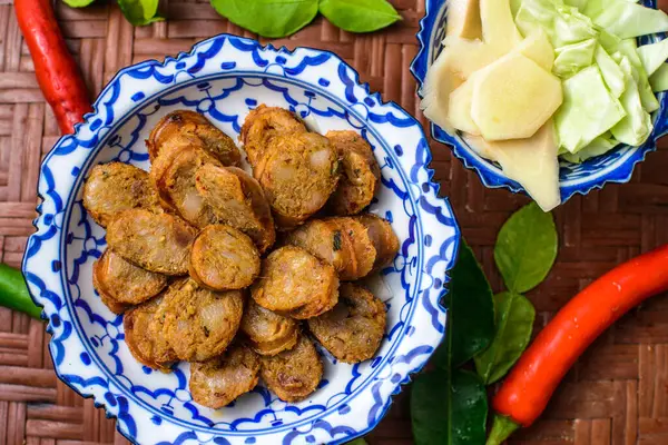 Porselen üründe baharatlı sosis olmasın..