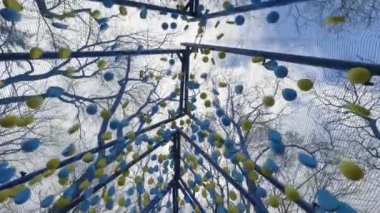 Lviv, Ukrayna - 17 Nisan 2022: Lviv 'deki Sanat Eylem Koridoru