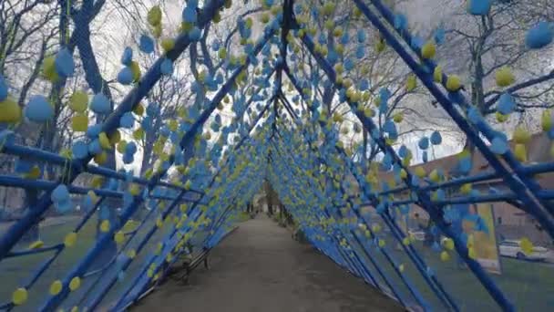 Lviv, Ukraine - April 17, 2022: Art action Corridor of Life in Lviv — Stock Video