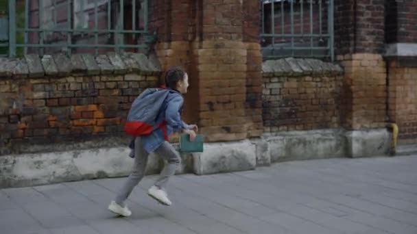 Little Girl Backpack Textbook Runs Hurrying School Little Schoolgirl Backpack — Stockvideo