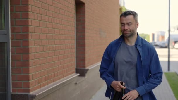 Portrait Happy Man Going Walk Holding Two Glasses Bottles Sort — Wideo stockowe