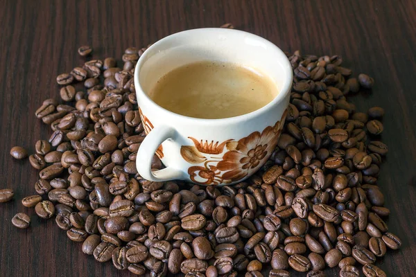 Een Kop Koffie Koffiebonen — Stockfoto