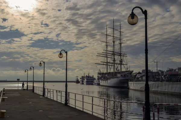 Pier View Ships Standing Port Gdynia Poland Sunrise — Zdjęcie stockowe