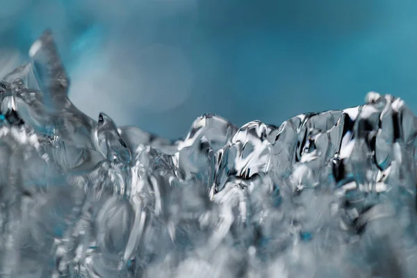 凍った水が抽象的なマクロな氷の背景を塞ぐ — ストック写真