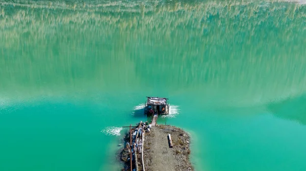 Atık su kirliliği göl madencilik ortamı — Stok fotoğraf