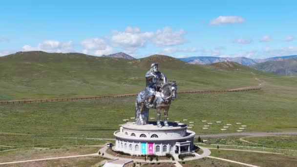 Dzsingisz Kán Szobor Acél Meredek Mongólia Ulaan Bator — Stock videók