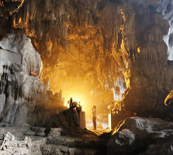 Centre Perfume Pagoda Vietnam — Stock Photo, Image