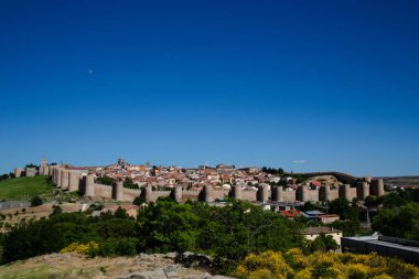 avila şehir duvarları