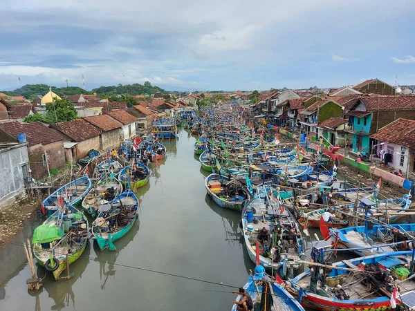 Jepara Indonésie Janvier 2022 Bateaux Pêche Ancrés Aval Rivière Menant — Photo